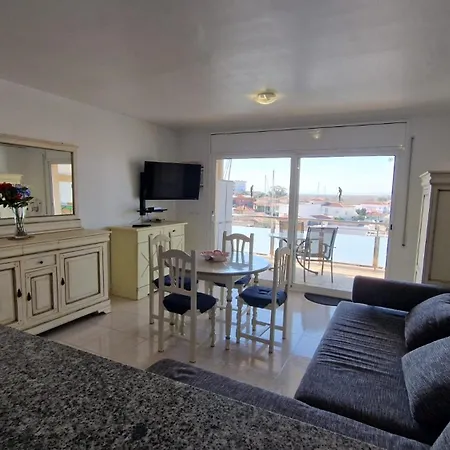 Apartment Cap Mestral Con Piscina Y Aire Acondicionando Roses