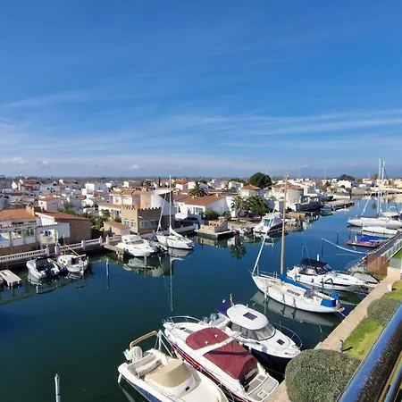 Cap Mestral Con Piscina Y Aire Acondicionando Apartment
